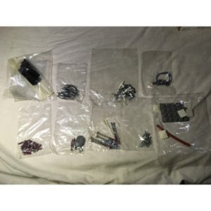 CARESCAPE™ V100 All Hardware Kit - FRU CARESCAPE™ V100 All Hardware Kit - FRU